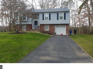 654 Autumn Crest Dr, Waterford Works, NJ 08089