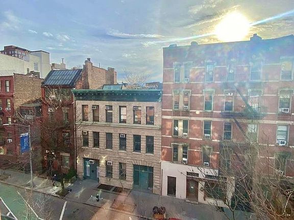 3rd image of 237 W 13th St APT 11