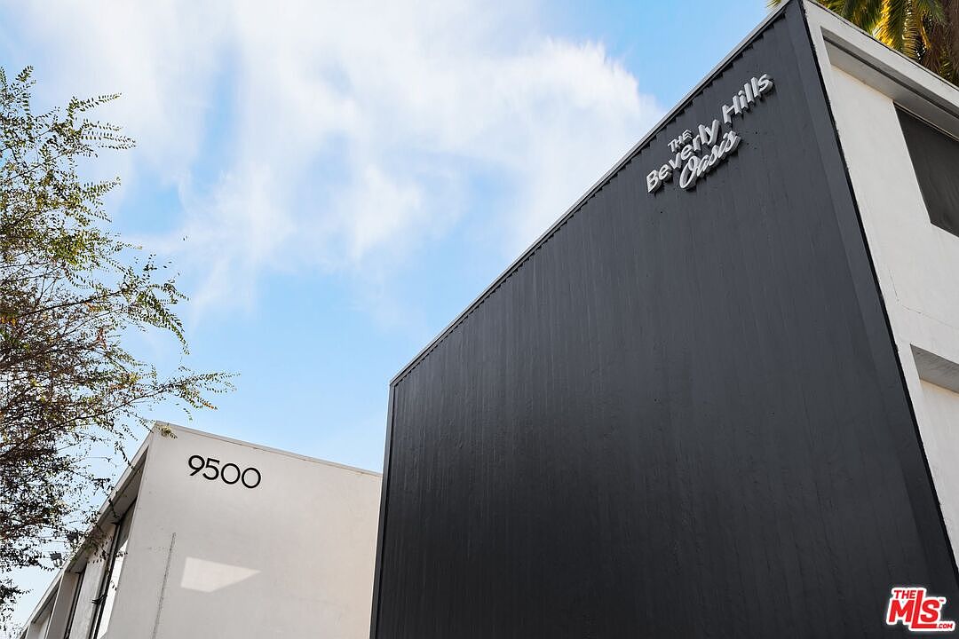 carousel photo #3 (MLS)