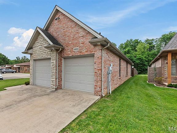 3rd image of 2953 Beaver Creek Dr