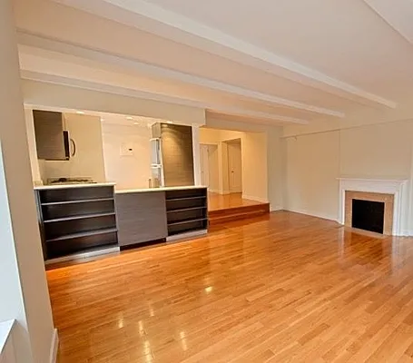 Rented by Nest Seekers International | media 4