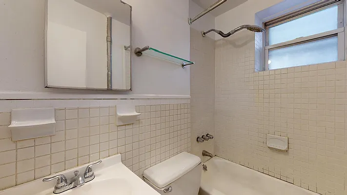 Rented by Bond New York | media 9