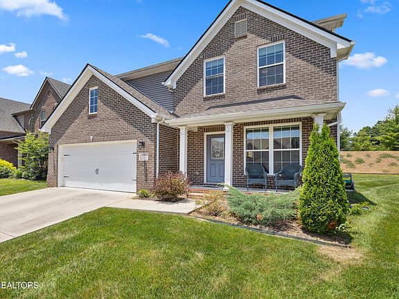 3rd image of 12609 Hartsfield Ln