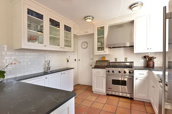 Sold by Weinstein Realty Group | media 2