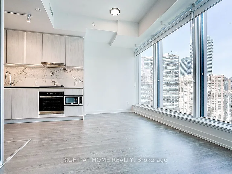 8 Wellesley St W #2606 — Photo 38