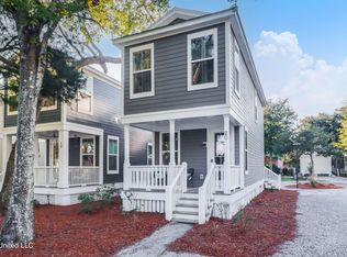 2207 Government St #20, Ocean Springs, MS 39564