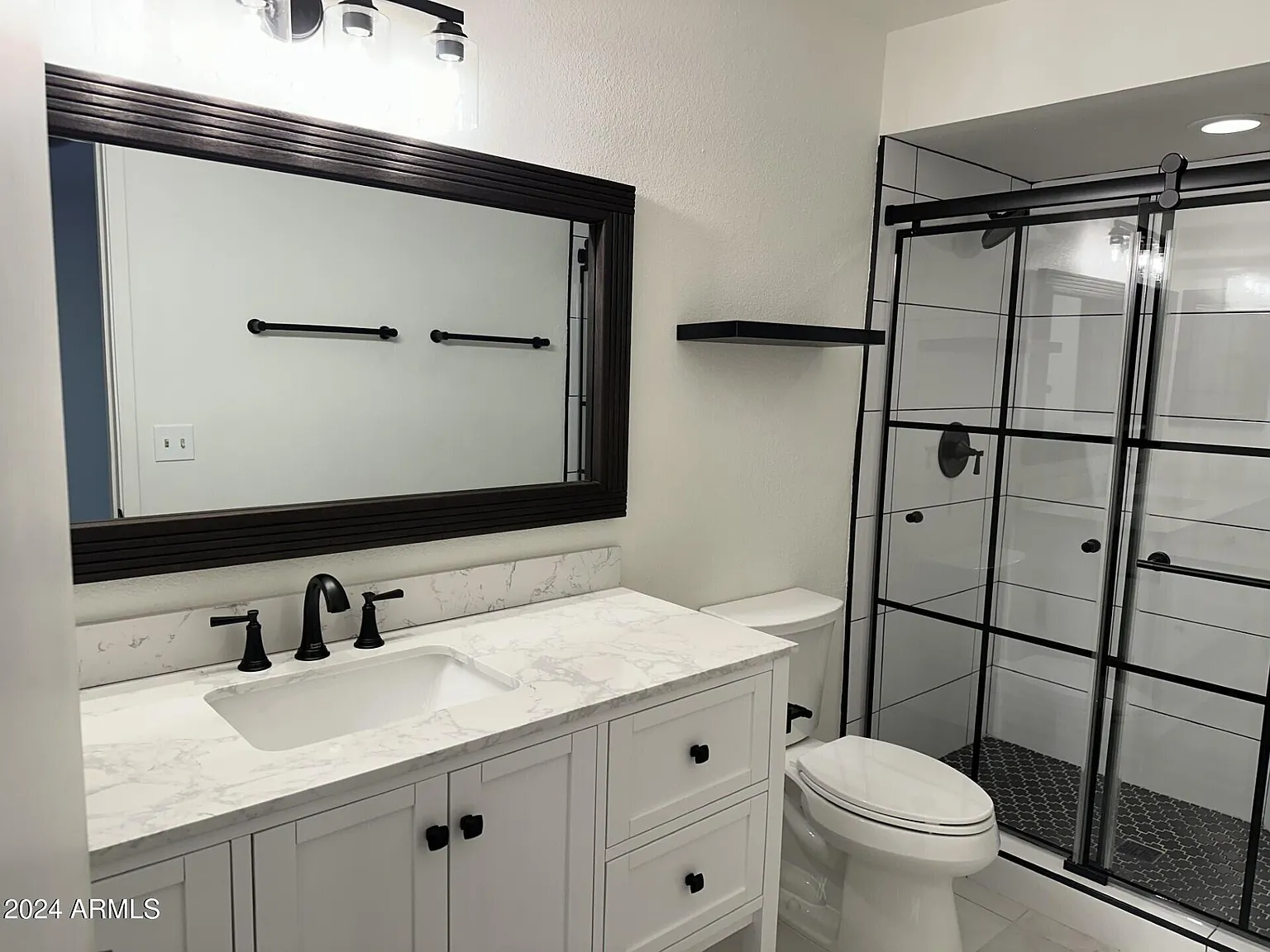3 bed, 2.0 bath, 1132 sqft, $2,500 — Photo 2