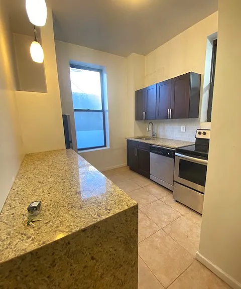 269 Albany Ave #1 — Photo 4