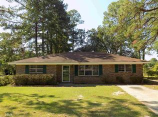 8 E Bruce St, Mc Rae Helena, GA 31055