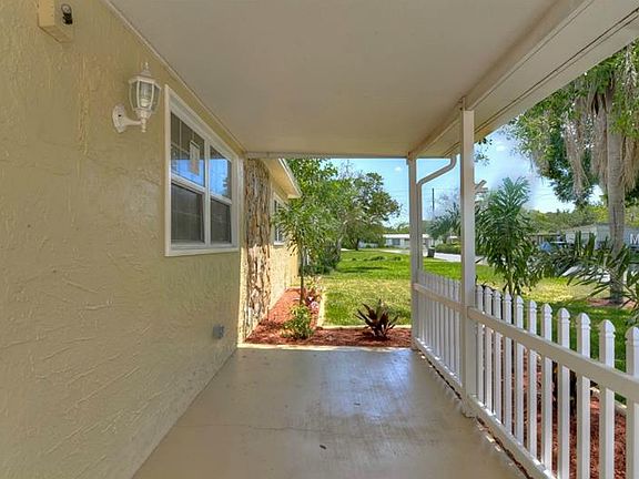 4th image of 7101 Orpine Dr N