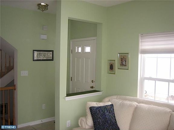 3rd image of 21 N Cummings Dr