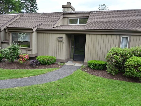 540 Heritage Vlg #B