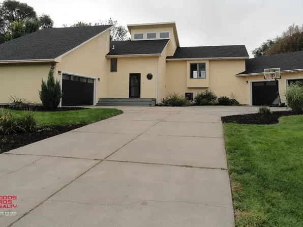 4505 Calvin Dr, Grand Island, NE 68801