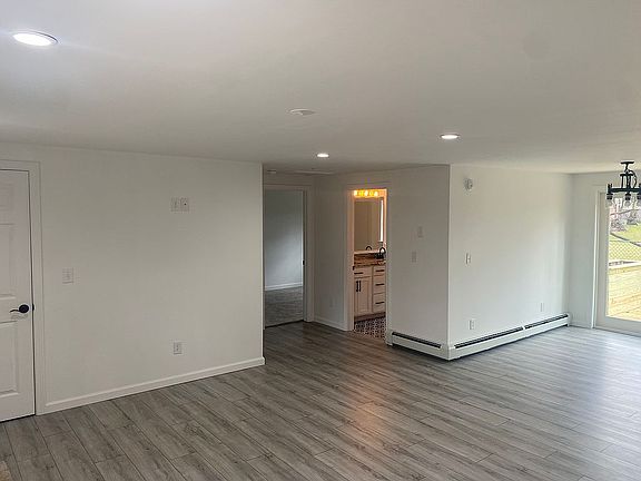 5th image of 58 Old Ln
