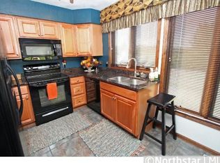 112736 Hundertmark Rd, Chaska, MN 55318