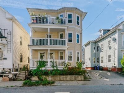 16 Ruggles St, Providence, RI, 02908