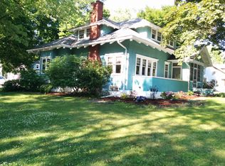 400 E Capitol Dr, Hartland, WI 53029