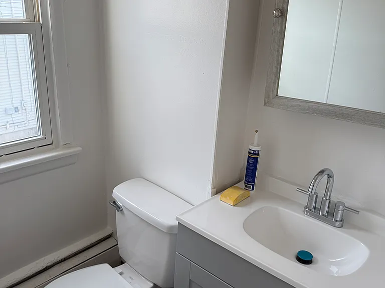 121-123 W Dorrance St — Photo 10