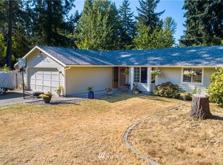 3613 Lake Forest Ct SE, Olympia, WA 98503
