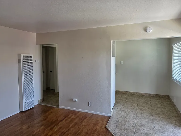 1359 Reeve St — Photo 6