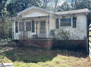 211 Heatherly Dr, Greenville, SC 29611