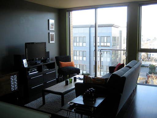 3rd image of 530 Broadway E APT 602