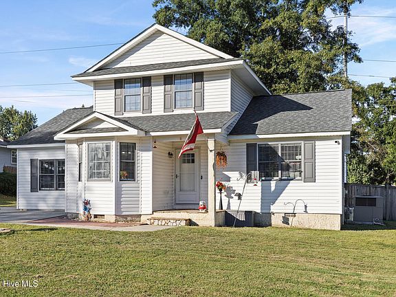 2nd image of 4109 Clinton Way E