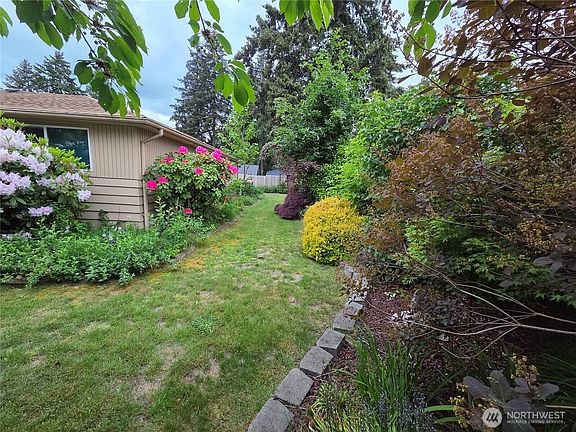 3rd image of 3712 S 175th