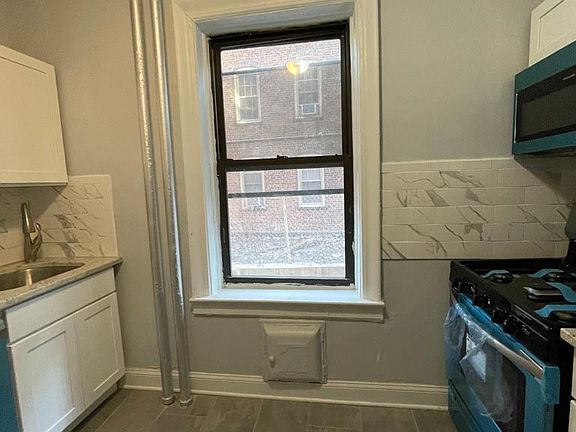 5th image of 321 Fairmount Ave