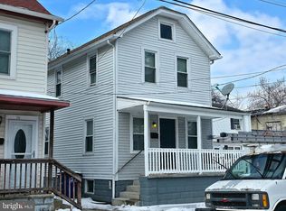 213 Laurel St, Beverly, NJ 08010