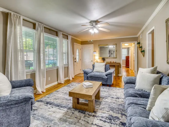 625 E 34th St #Id1608045p, Savannah, GA 31401
