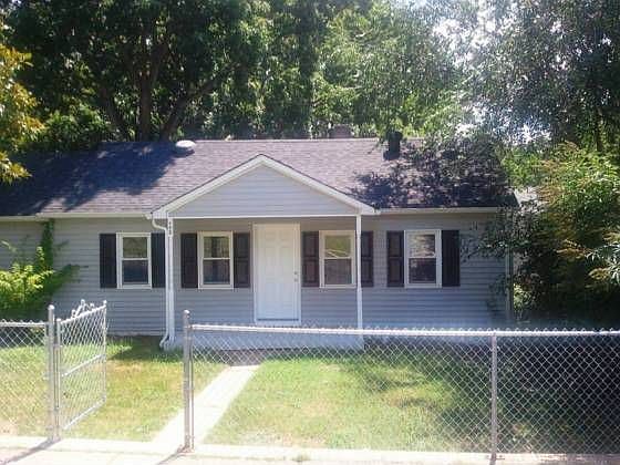 2nd image of 405 Grubert Ave