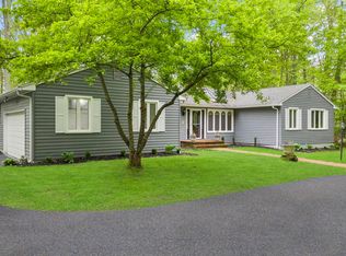 39 Birch Rd, Branford, CT 06405