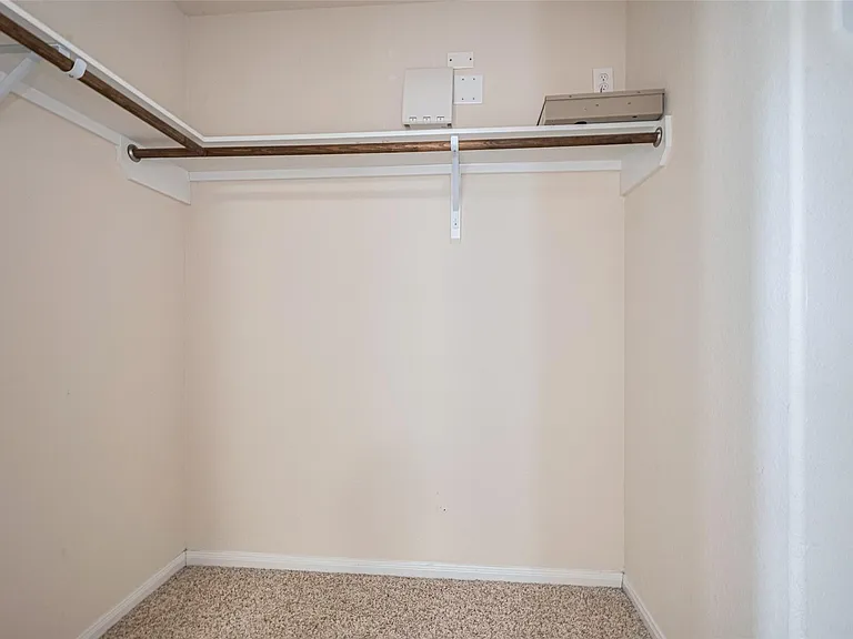 5003 Forest Moss Ct — Photo 46