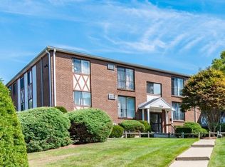 127 King St APT 106, Franklin, MA 02038