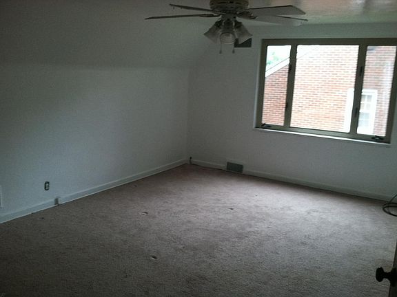 1 of 3 Bedrooms