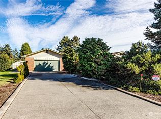 61 Mountain View Cir, Port Angeles, WA 98362