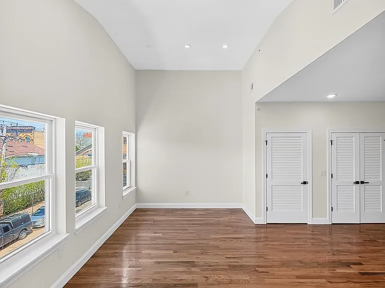 270 Hunterdon St #3 — Photo 7