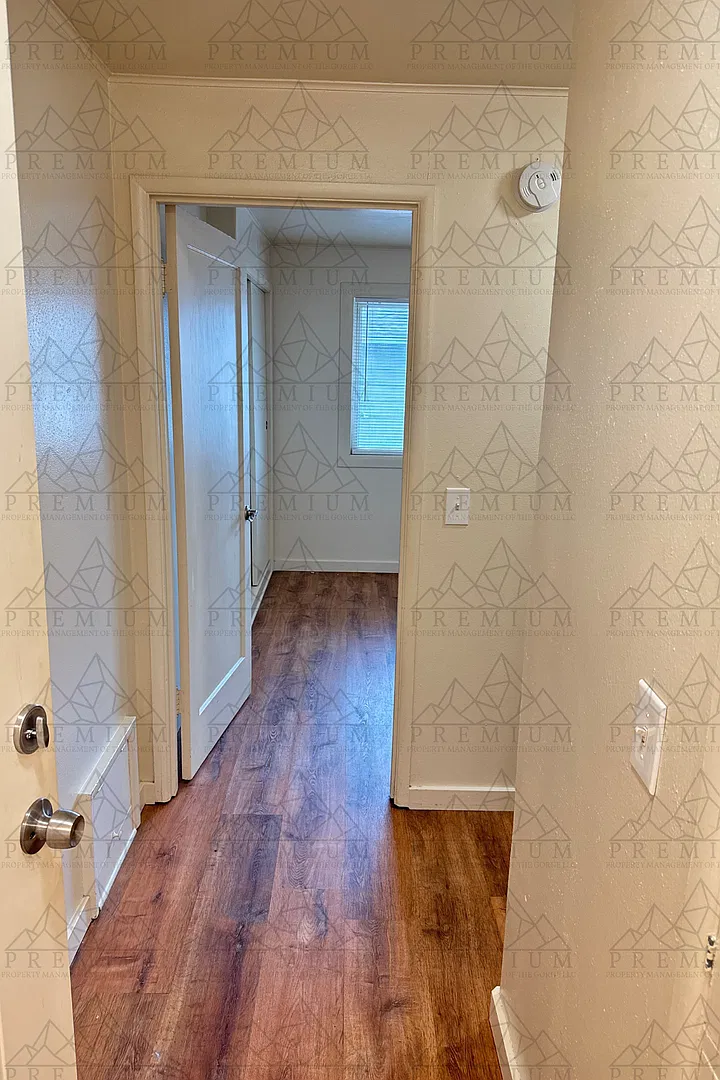 Court Royal Apartments — Photo 4
