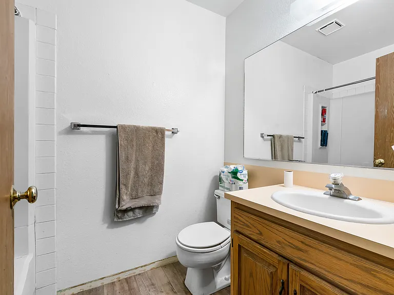 442 N 500 E #11 — Photo 8