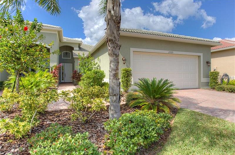 1st image of 15723 Aurora Lake Cir