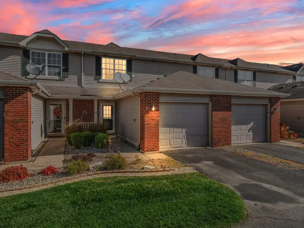 1081 Flagstone Dr, Dyer, IN 46311