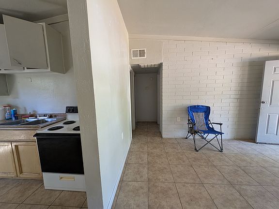 Living/Kitchen