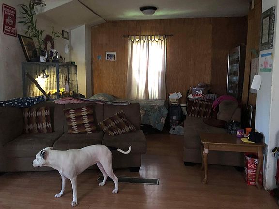 3rd image of 502 E Jenkins Ave