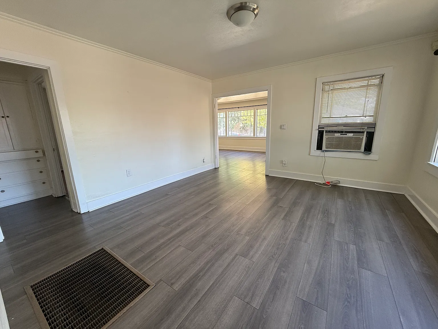 154 Blain Ave — Photo 3