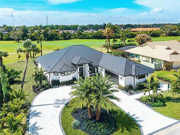 3rd image of 5101 SE Burning Tree Cir