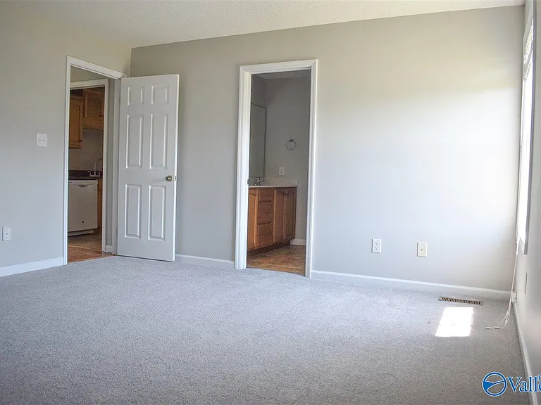18201 Menefee Rd — Photo 25