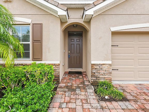 4th image of 10505 SW Toren Way