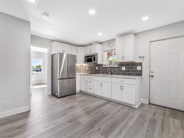 5149 Poncho Cir #1 — Photo 3