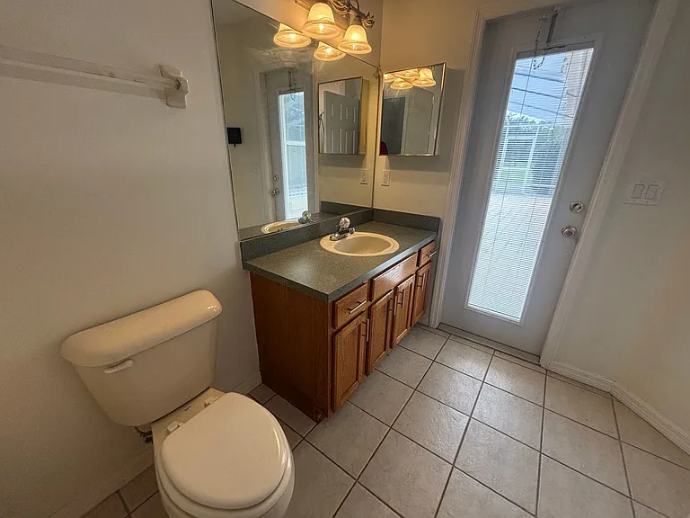 11435 SW 140th Ave — Photo 13